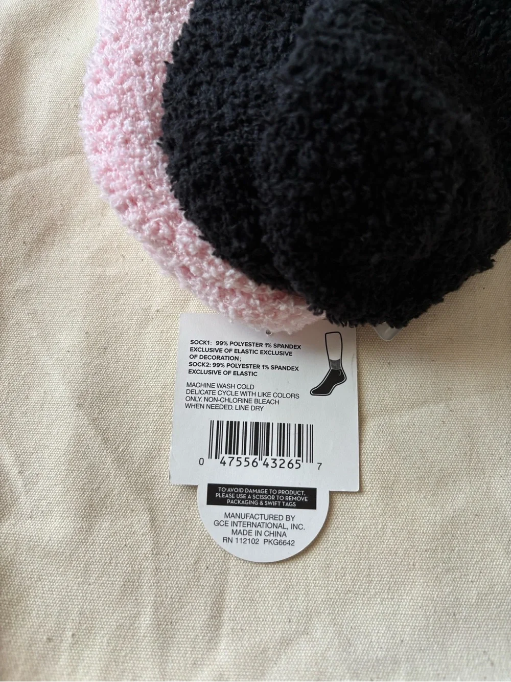 West & Willow Womens 2 Pairs Super Soft Fuzzy Socks Pink Sushi & Black Size 4-10